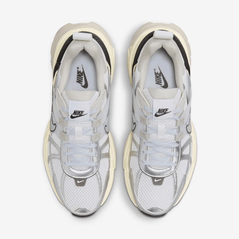 Nk V2K Run Summit White Metallic Silver