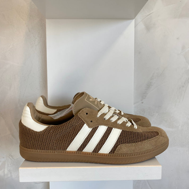 AD Samba Cardboard