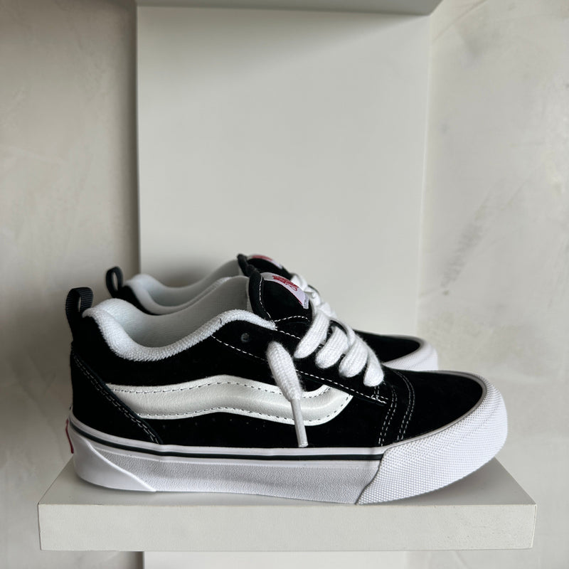 VS Knu Skool Black White