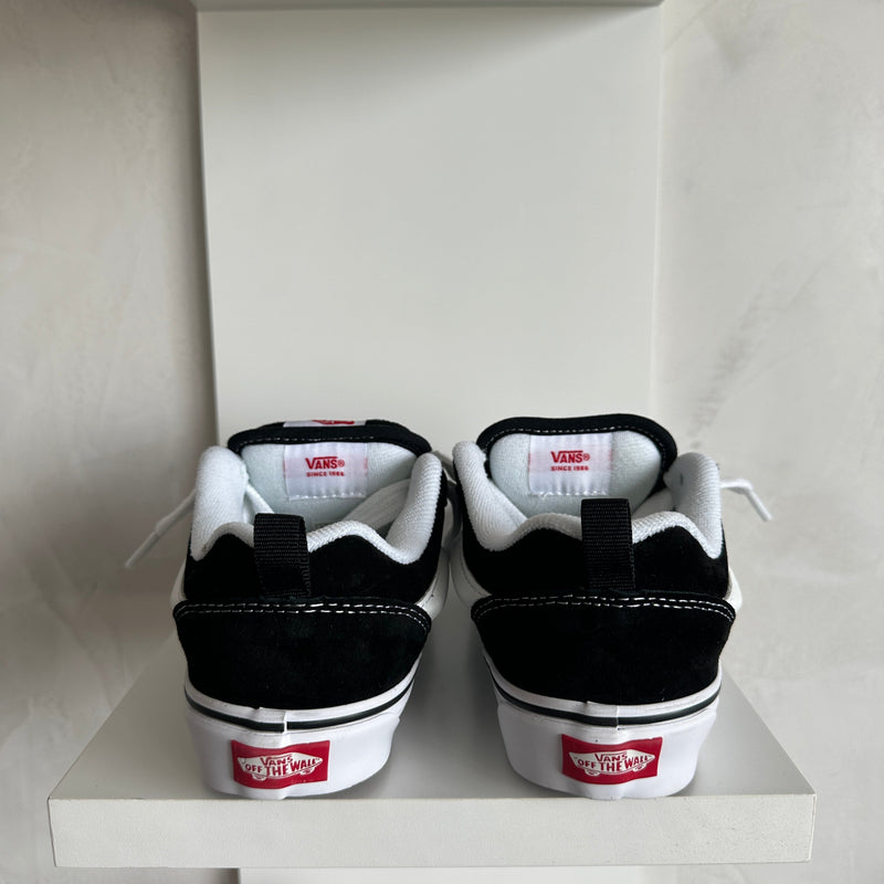 VS Knu Skool Black White
