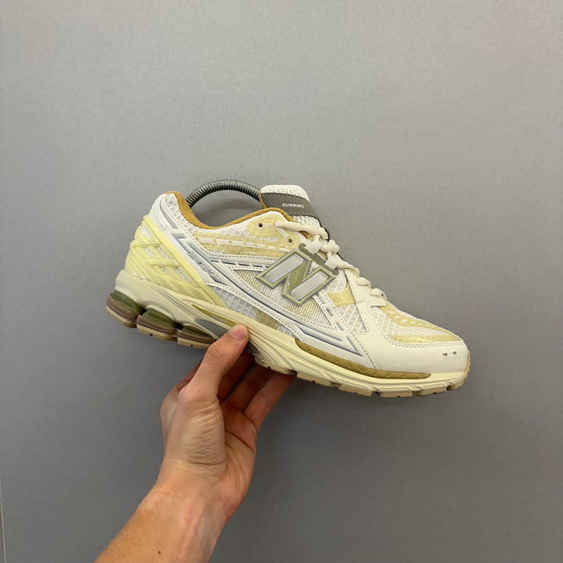 NeB 1906U Butter Yellow (Pronta Entrega)