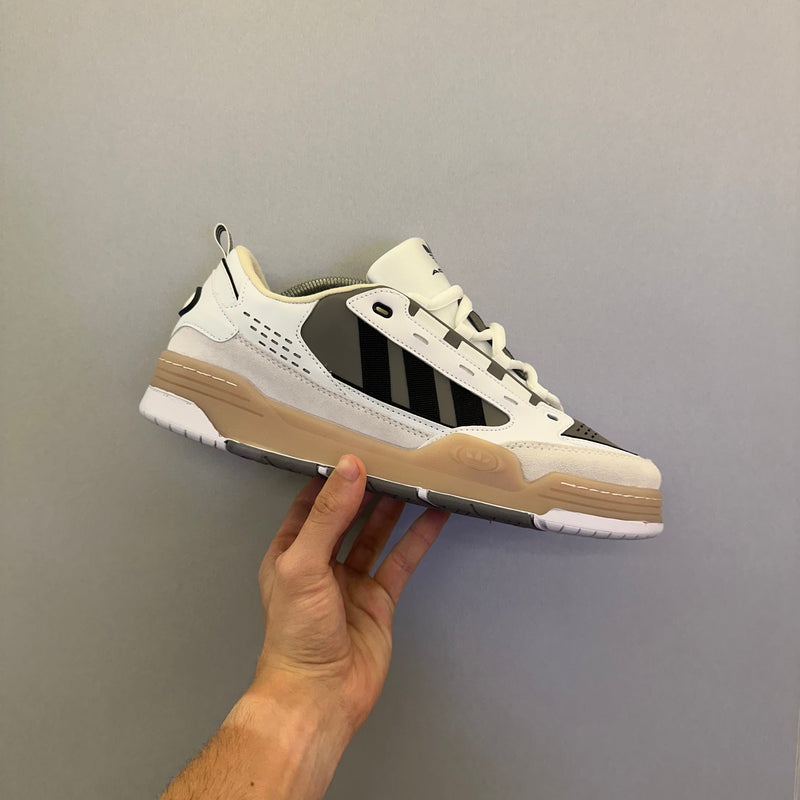AD ADI2000 Chalk White