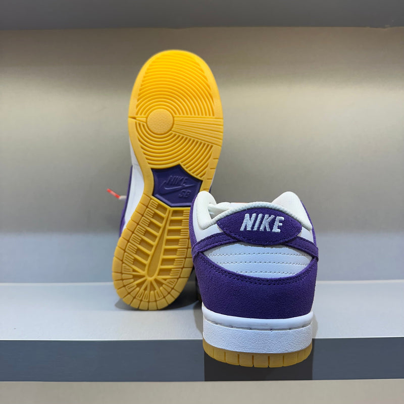 Nk SB Dunk Low Pro ISO Orange Label Court Purple